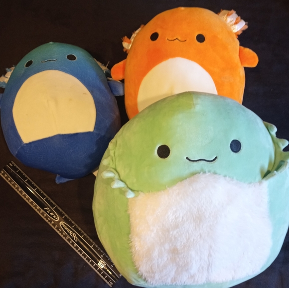Axolotl SQUISHMALLOW Lot of 3 - Nico, Miss Vi - Great Condition w/ Tags - Picture 3 of 4